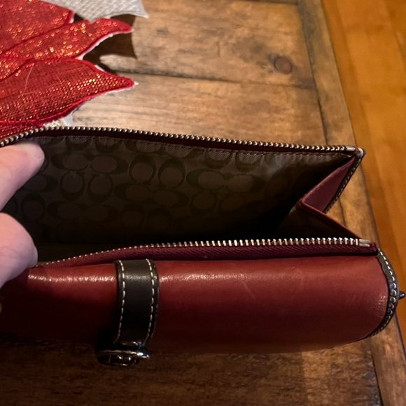 Authentic Mahogany Leather Coach Check Wallet - Picture 4 of 5